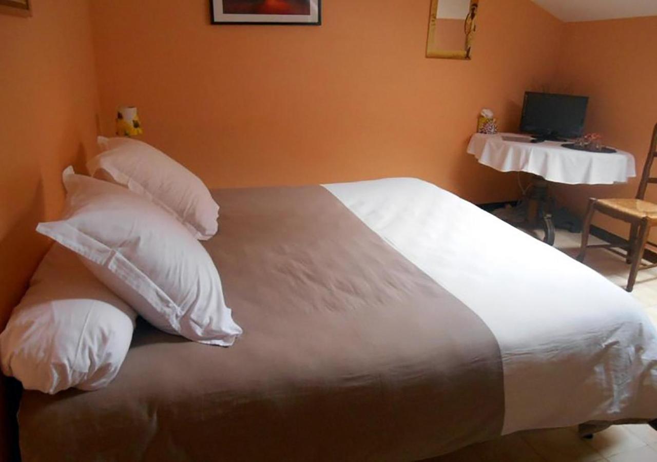 Auberge De La Valette Saint-Izaire Dış mekan fotoğraf